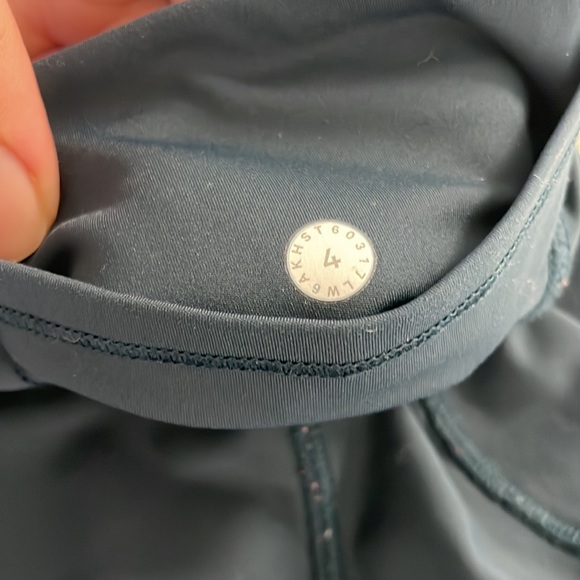 Lululemon leggings - Picture 9 of 10